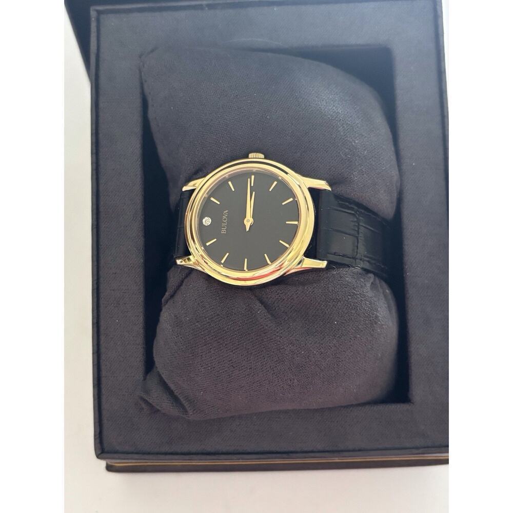 Bulova 150 Gold Tone Women's Wrist Watch 97Y01 Brand New W/ Box Leather Strap - Picture 2 of 4